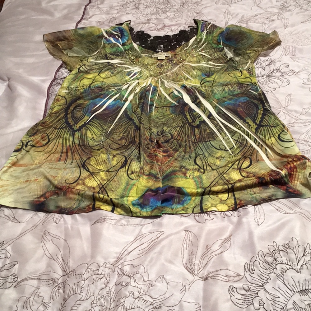 💜🆕NWOT Live & let live top